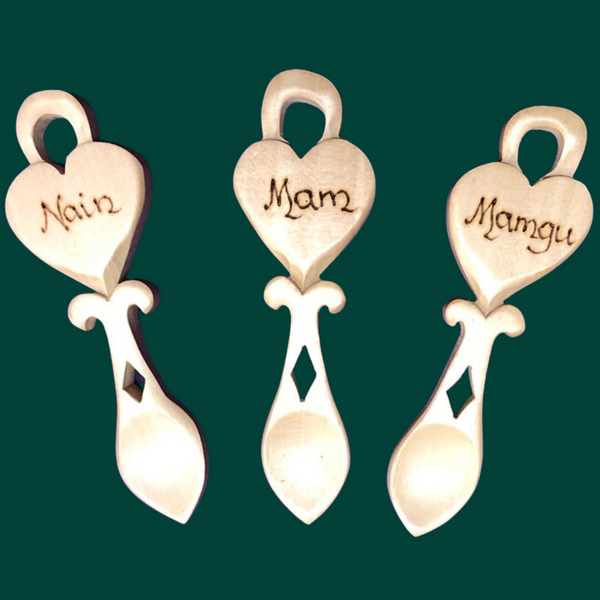 Love Spoon with Mam, Mamgu or Nain