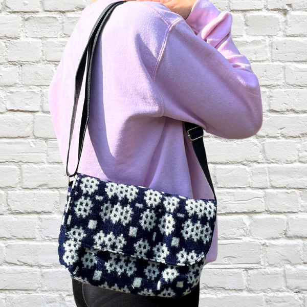 Welsh Tapestry Handbag - Pink Amaranth