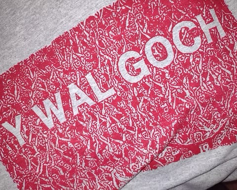 Adult's T-Shirt - "Y Wal Goch" (The Red Wall) - Shwl Di Mwl