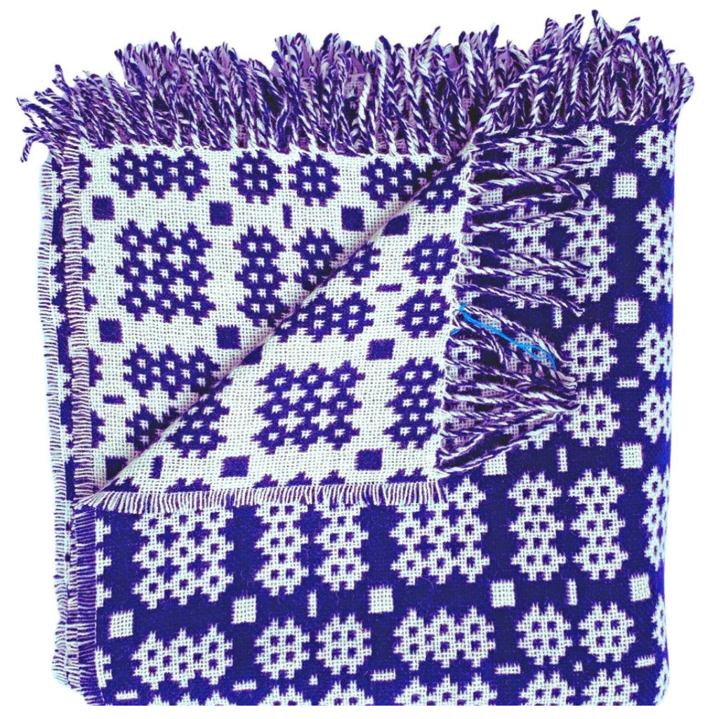 Navy Welsh Tapestry Throw - Clettwr – Cadwyn Cyf