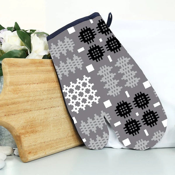 Welsh Tapestry Print Oven Glove - Grey