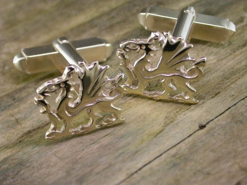 Welsh Dragon Cufflinks (Gold) - 59b - Celtic Jewelley