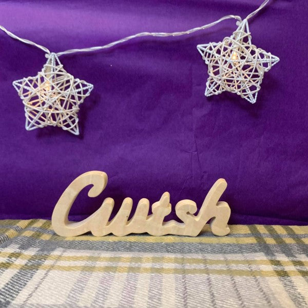 Cwtsh - Gair mewn Pren